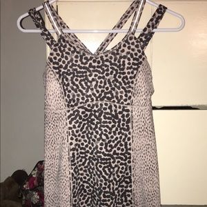 Lululemon workout top